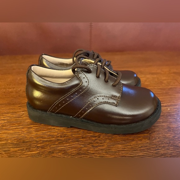 Classic Brown Kids Shoes - Picture 5 of 8